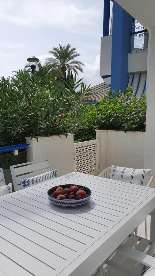 Cala Blanca Apartment Дения Екстериор снимка
