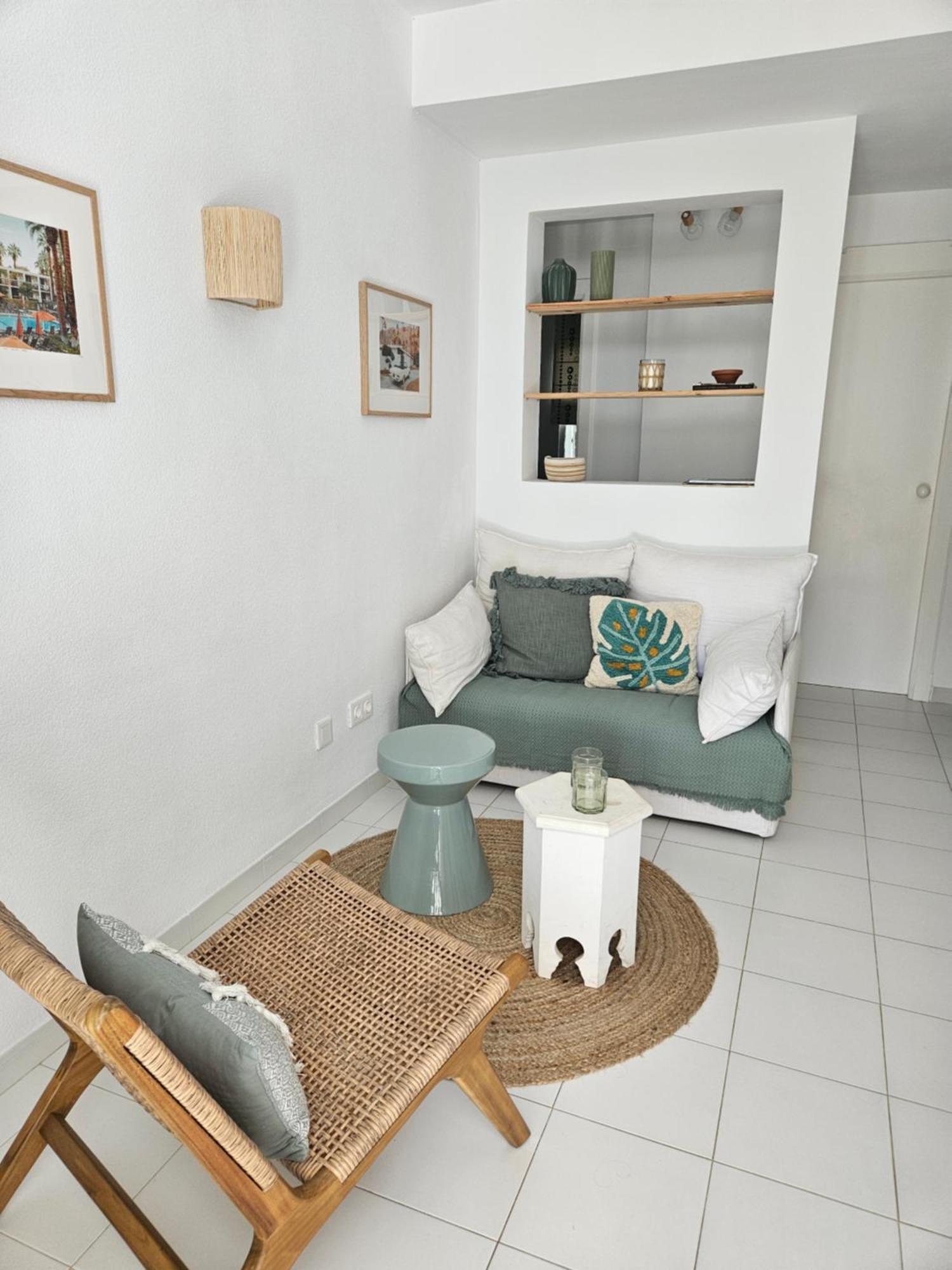 Cala Blanca Apartment Дения Екстериор снимка